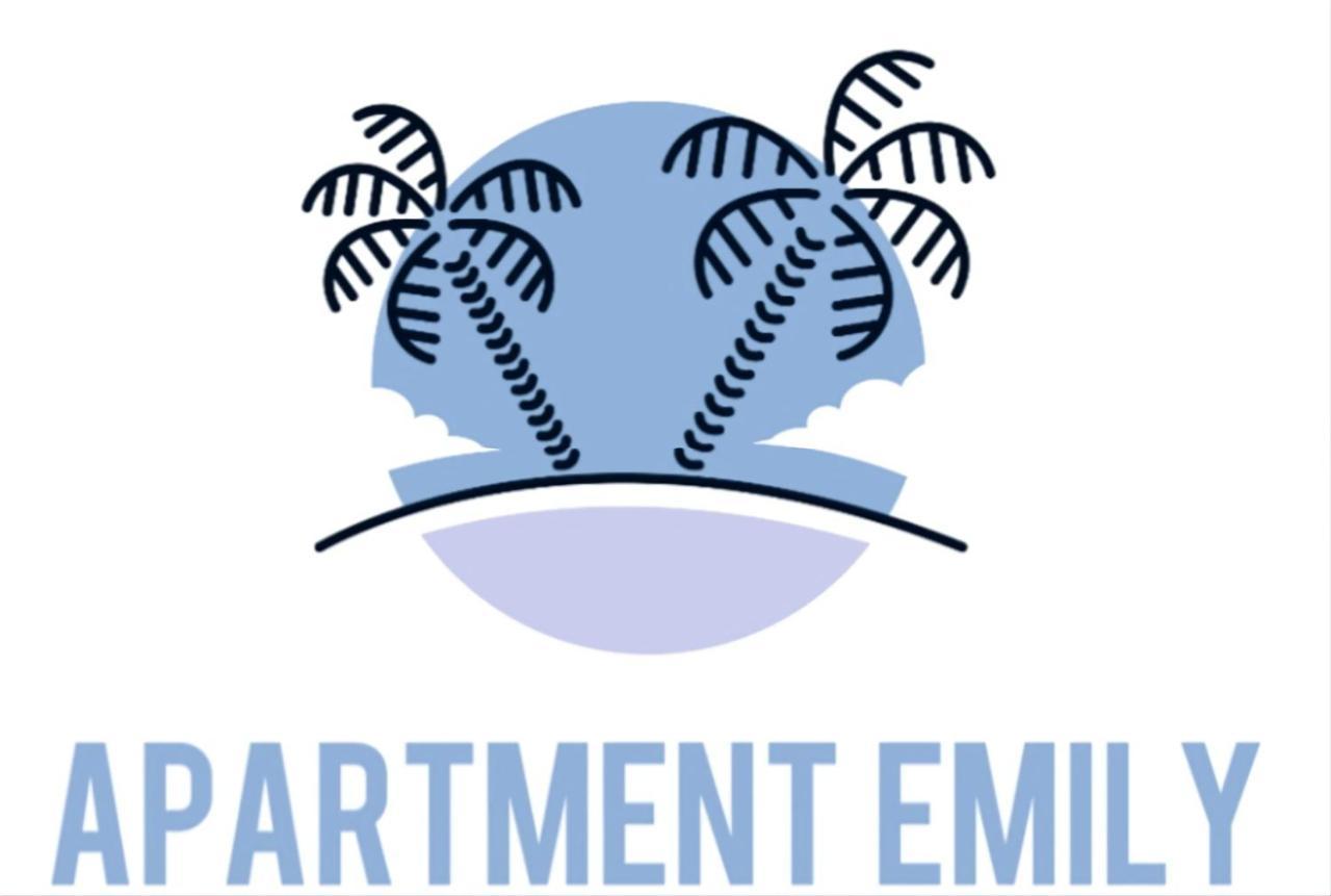 Apartment Emily スラティネ エクステリア 写真