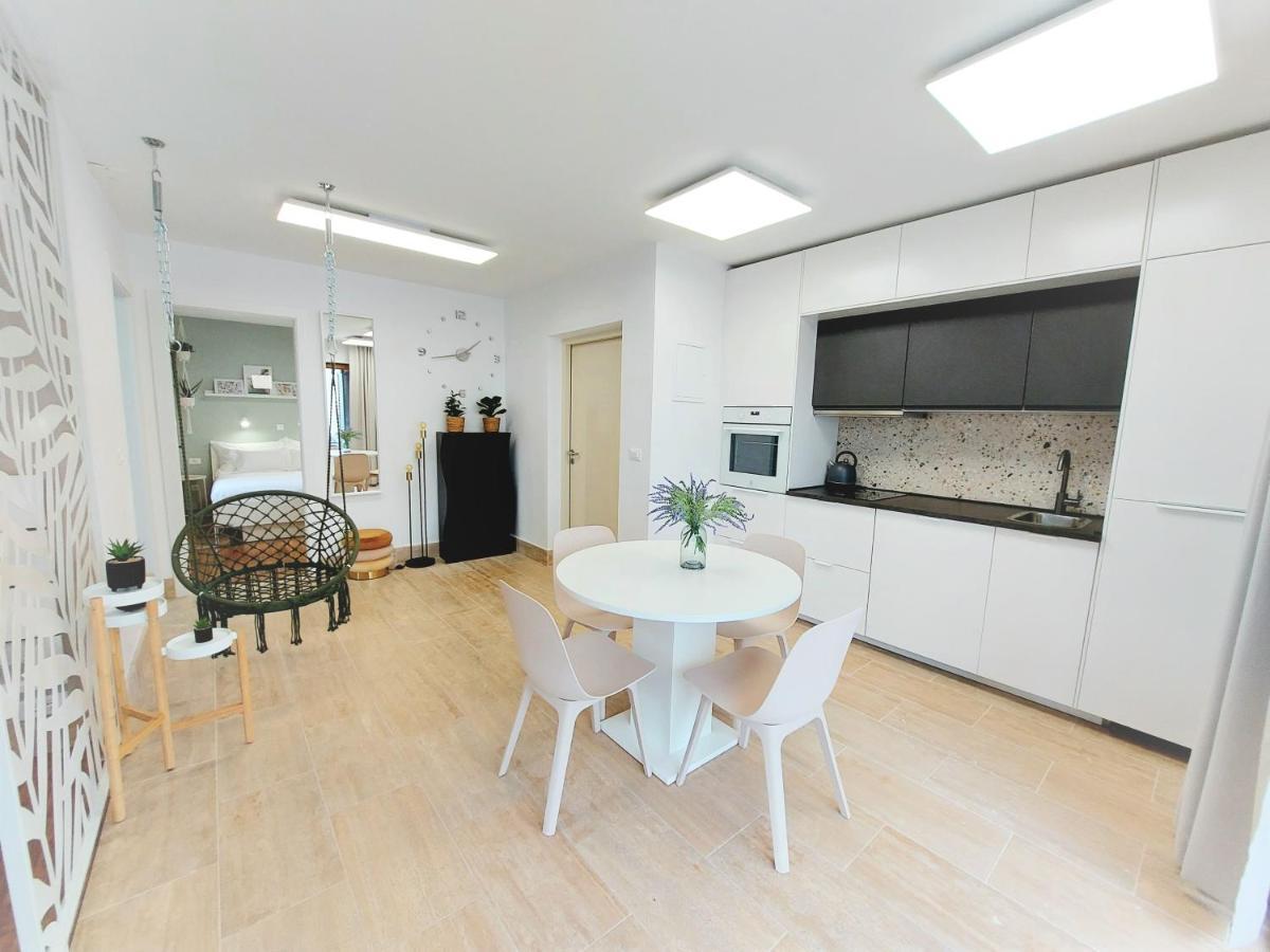Apartment Emily スラティネ エクステリア 写真
